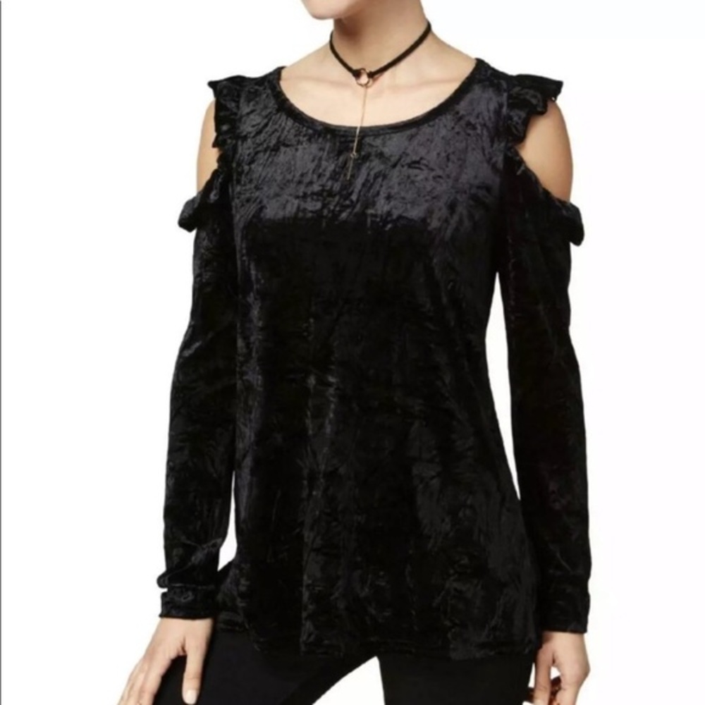 Ultra Flirt Juniors' Velvet Cold-Shoulder Top (L)